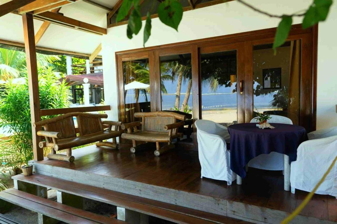 Romantic Beach Villas General Luna  Εξωτερικό φωτογραφία